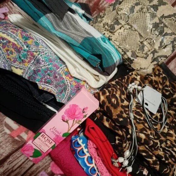 🍁10 items🍁Fall Autumn Cozy Colorful Mystery Box ❤️Please READ DESCRIPTION! - Picture 6 of 10